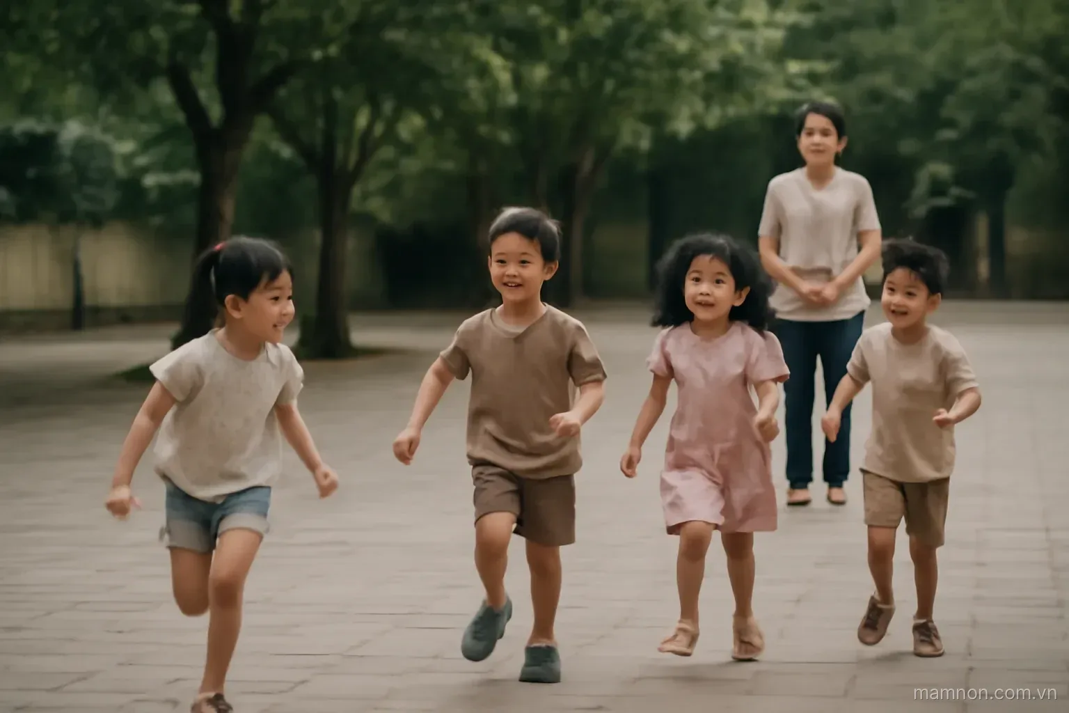 Con ít vận động: nhà chật vẫn cho con chạy được