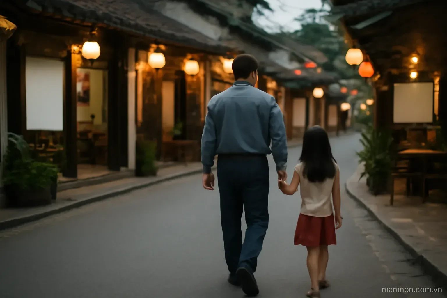 Vùng du lịch: mùa cao điểm bố mẹ làm dịch vụ, con gửi ở đâu