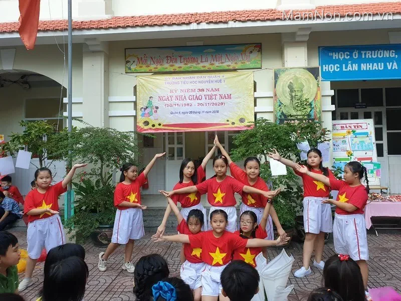 Trường Tiểu học Nguyễn Huệ 1