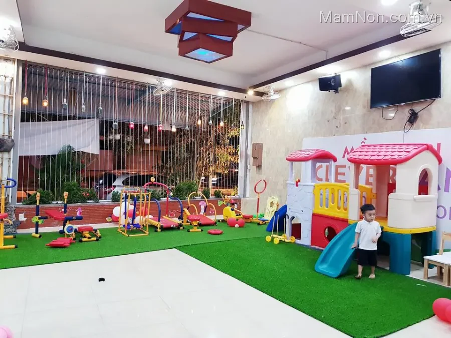 Trường mầm non Ong Vàng