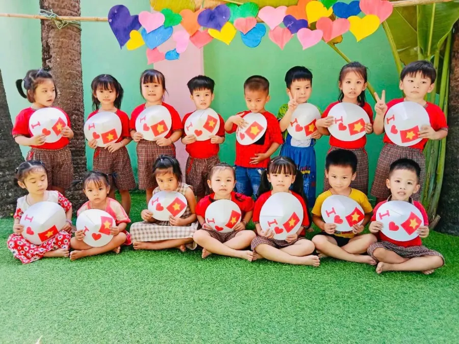 Trường Mầm Non Hoa Nắng