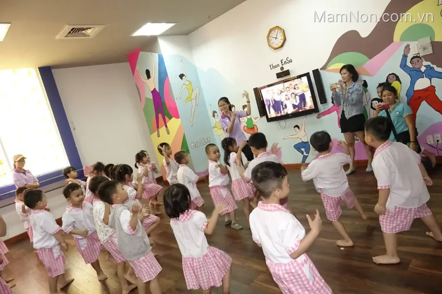 Trường mầm non Hồng Ân