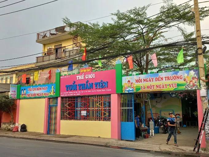 Mầm non Thế giới Tuổi Thần Tiên