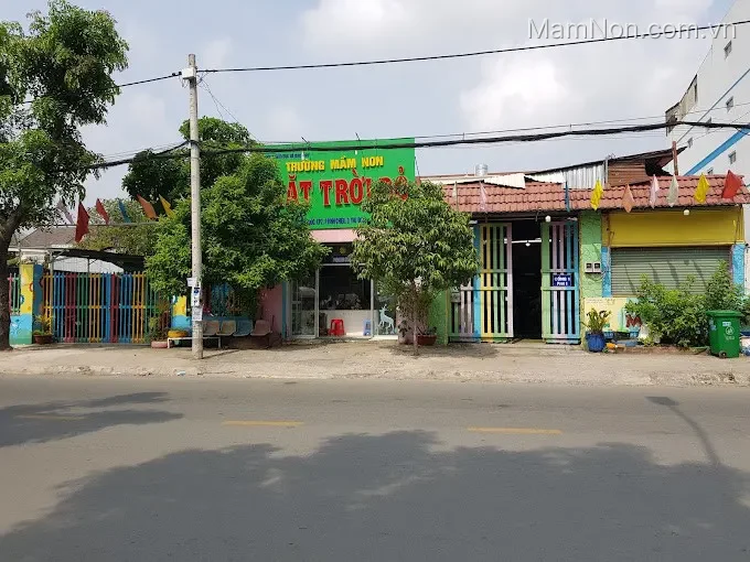 Mầm Non Mặt Trời Đỏ