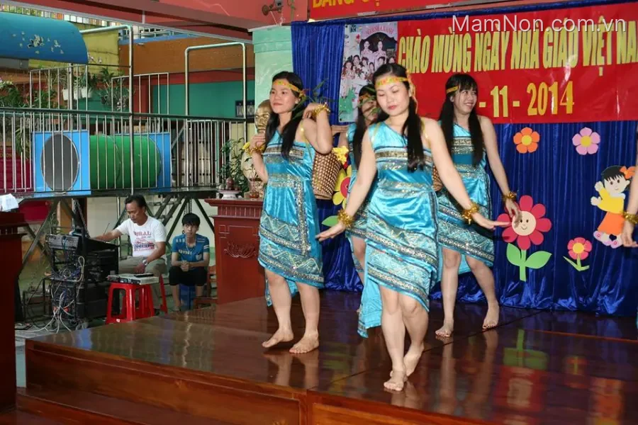 Trường mầm non Hoa Hồng
