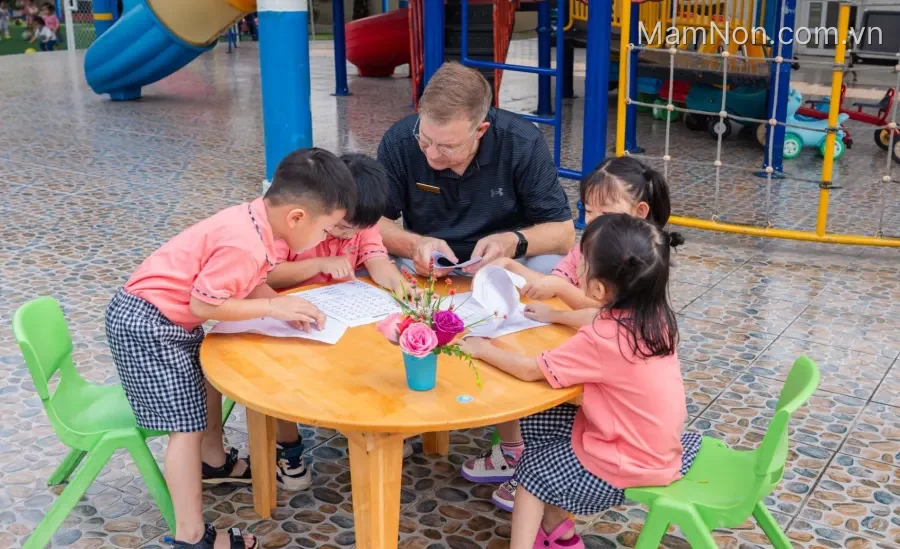 Trường Mầm Non Hoa Hồng Nhỏ