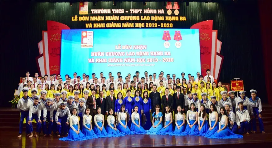 Trường THCS - THPT Hồng Hà