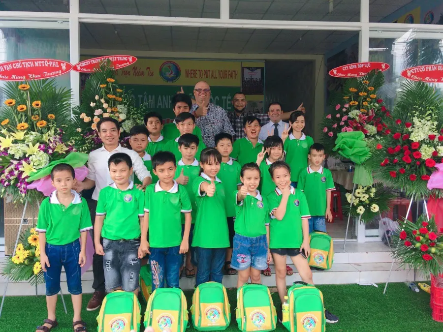 Trung tâm Ngoại Ngữ Việt Trung Anh