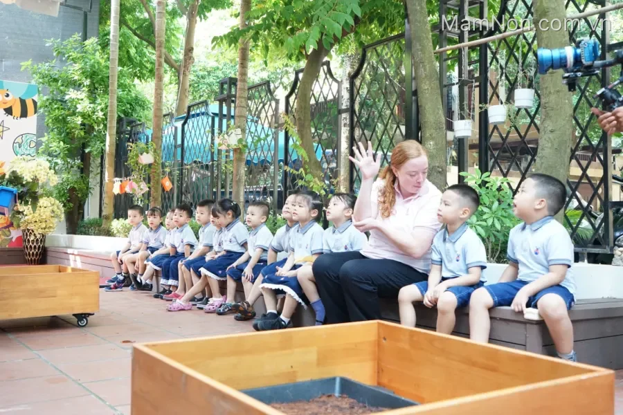 Mầm non Song ngữ LadyBird (LELC)