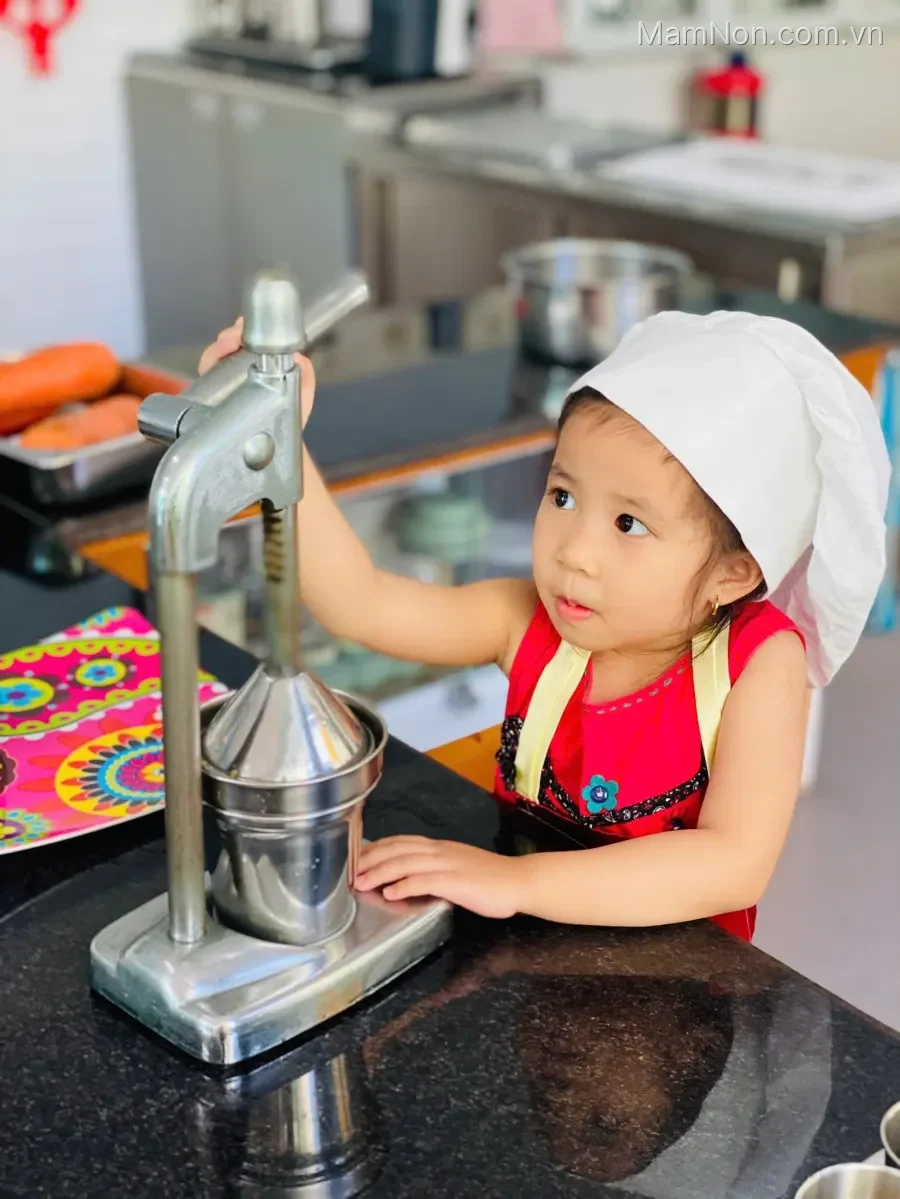 Trường mầm non Ánh Hồng