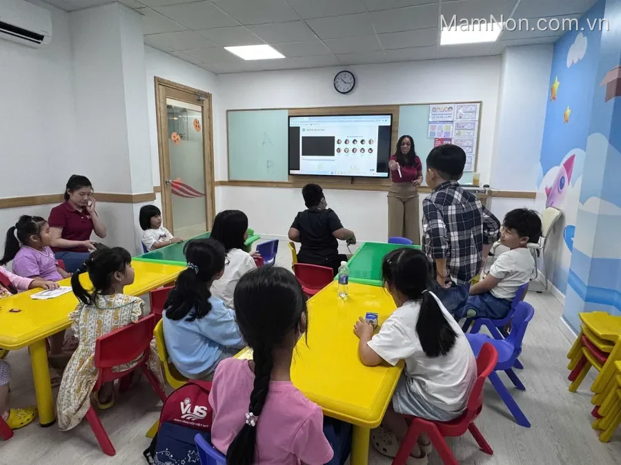Trung tâm Anh Văn Hội Việt Mỹ (VUS)