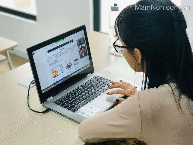 Trung tâm ngoại ngữ Daisy