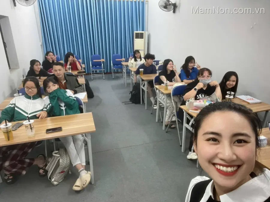 Trung tâm Ngoại Ngữ Việt - Trung Thầy Văn HSK