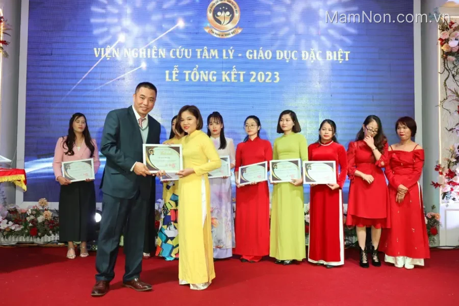 Trung tâm Giáo dục đặc biệt Hoa Nhật Vàng