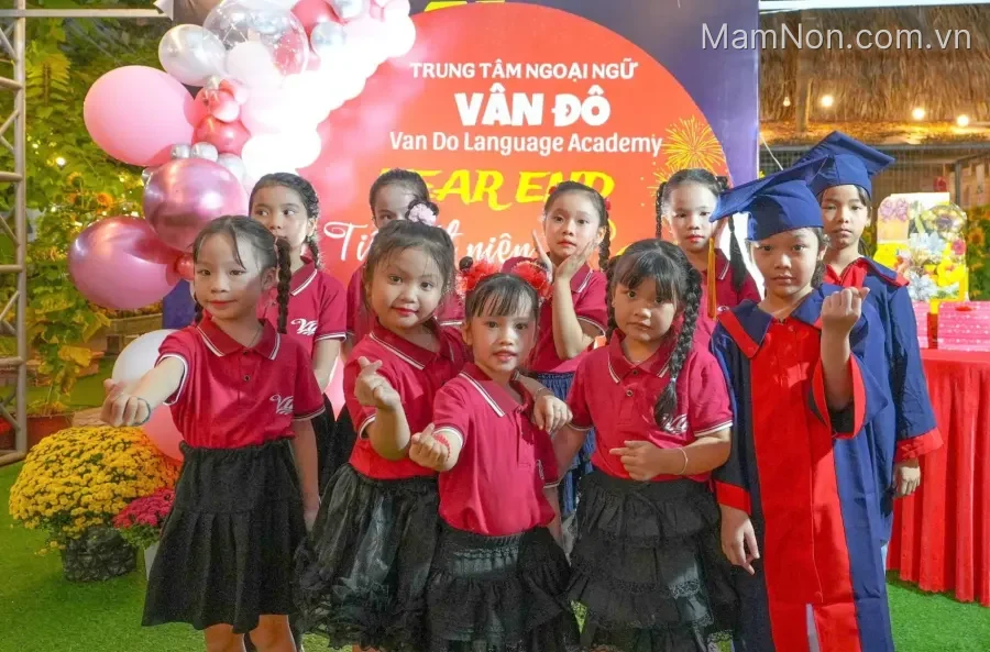 Trung tâm Ngoại ngữ Vân Đô