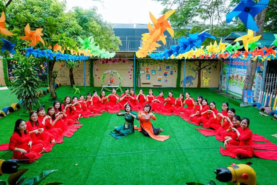 Trường mầm non Hòa Bình