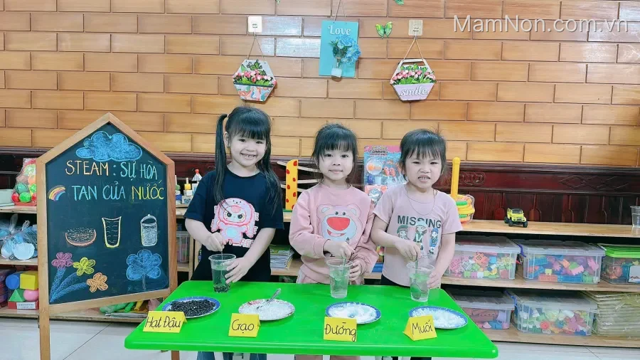 Trường Mầm non Ong Vàng