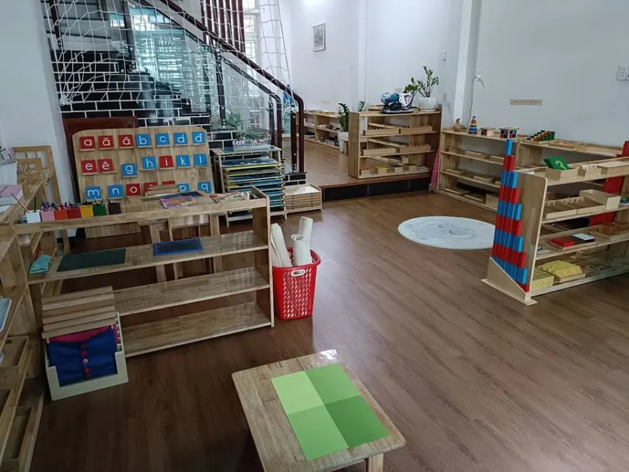 Lớp Mẫu Giáo Ngôi Nhà Trẻ Thơ Montessori - Child's House Montessori Kindergarten