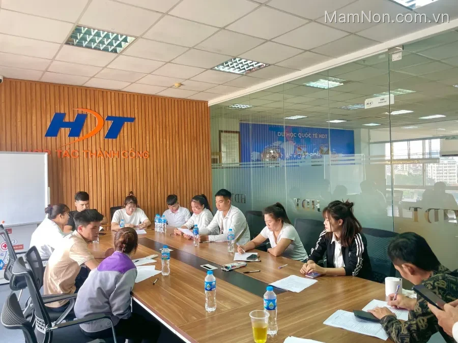 Trung tâm Du Học Quốc Tế và XKLĐ HDT
