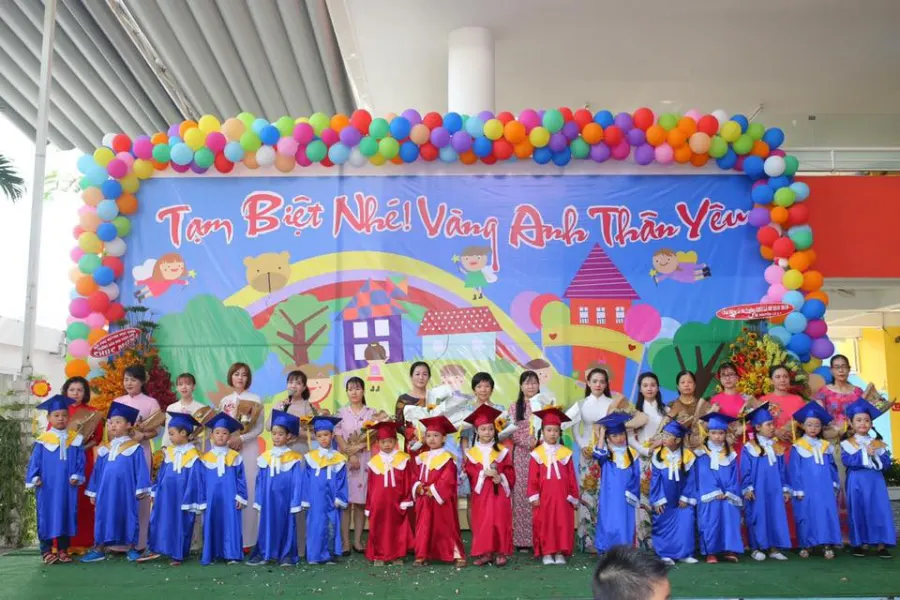 Trường mầm non Vàng Anh