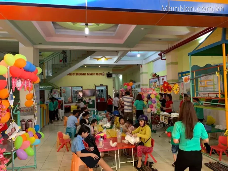 Trường mầm non Ánh Hồng