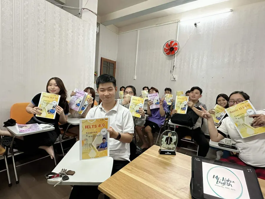 Lớp Mr.Nghia English