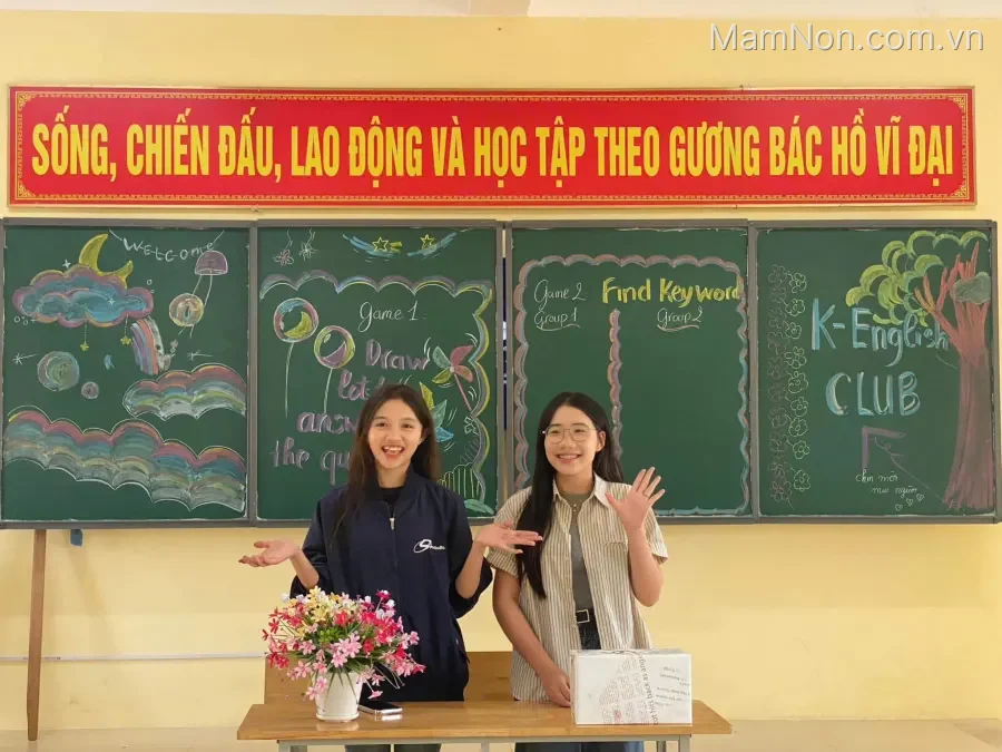 Câu lạc bộ K - English