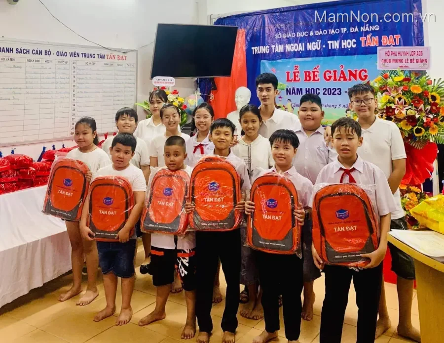 Trung tâm Ngoại Ngữ - Tin Học Tấn Đạt