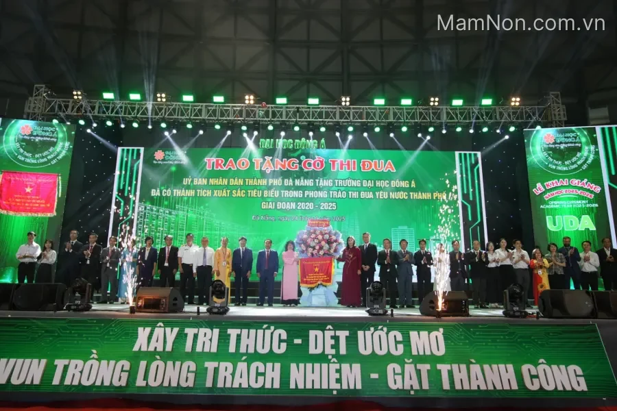Đại học Đông Á