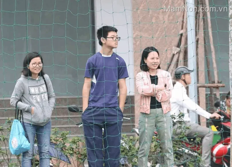 Trung tâm học bóng đá