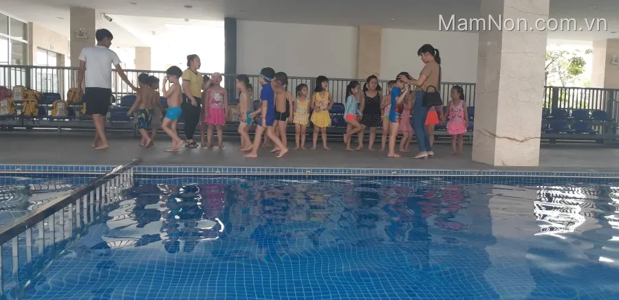 Trường mầm non Con Ong Nhỏ ( Honey kids Kindergarten)