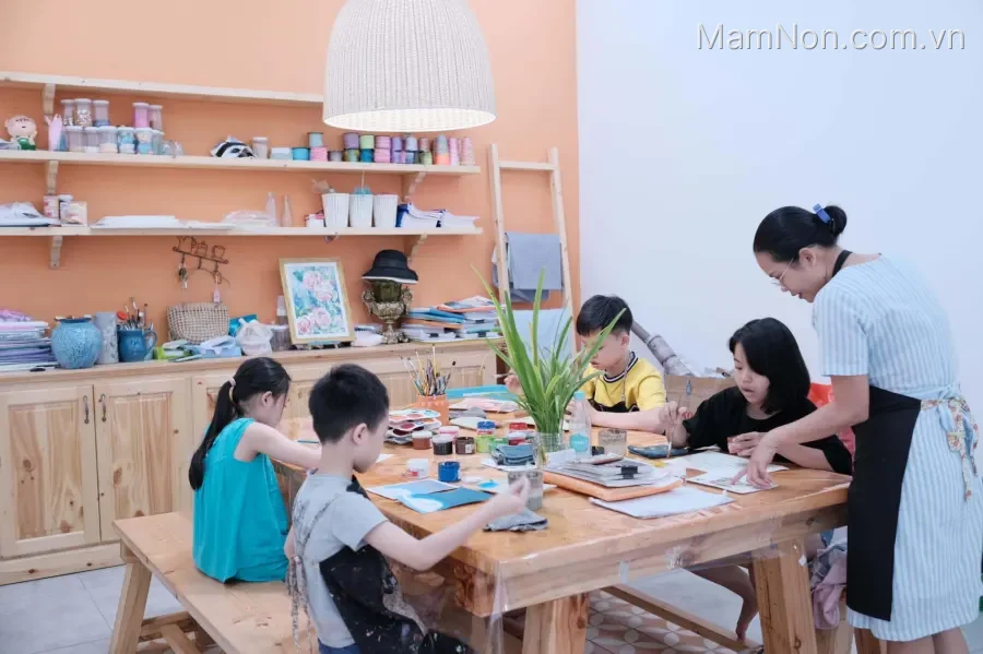 Lớp Vẽ Ngôi Nhà Nhỏ