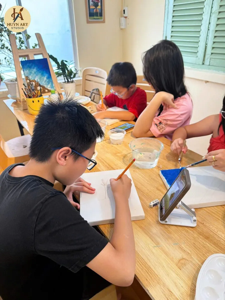 Xưởng Mỹ thuật Huyn Art