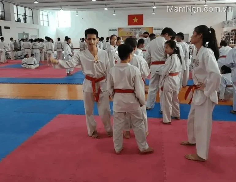 Trung tâm Huấn Luyện TDTT Hà Nội