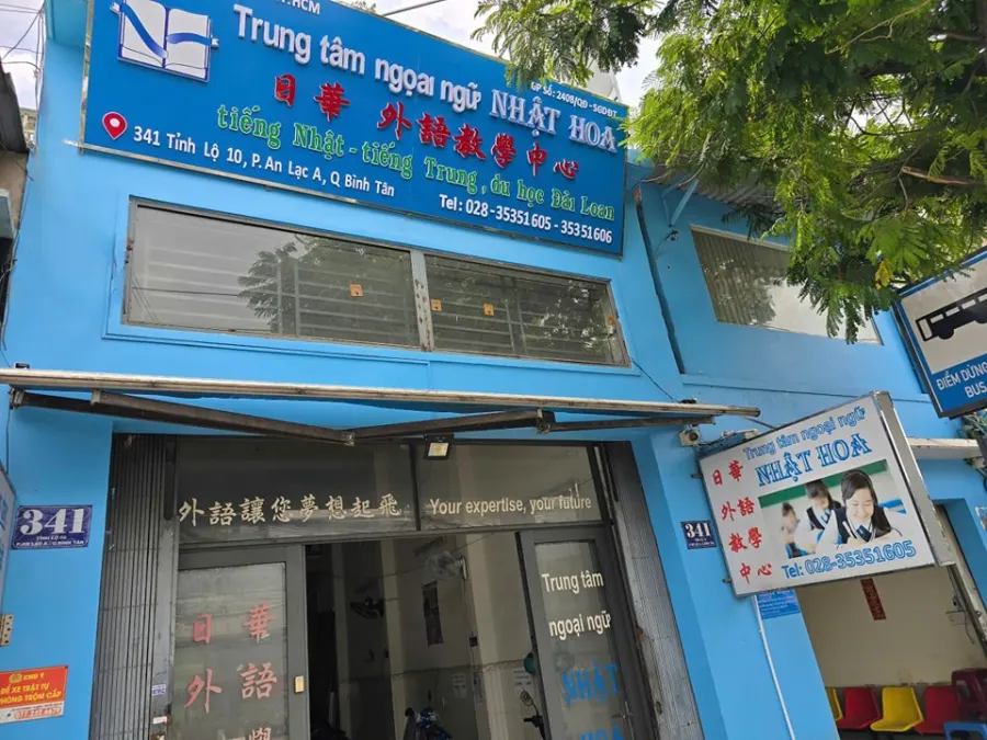Trung tâm Ngoại ngữ Nhật Hoa