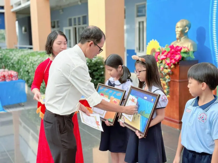 Lớp Nhạc Danh Cầm