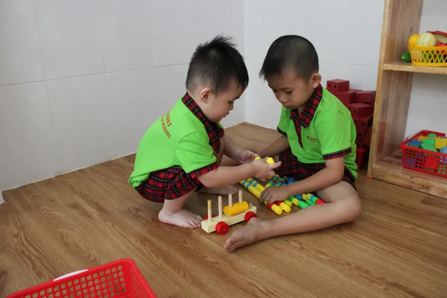 Trường Mầm Non Dâu Tây Đỏ (Strawberry Kindergarten)
