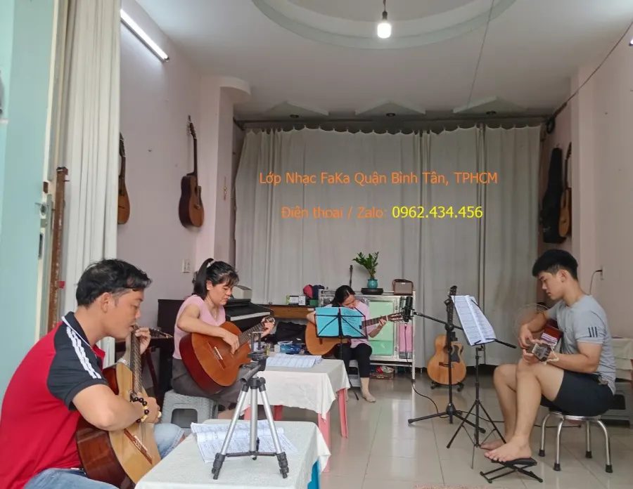 Lớp Nhạc Faka