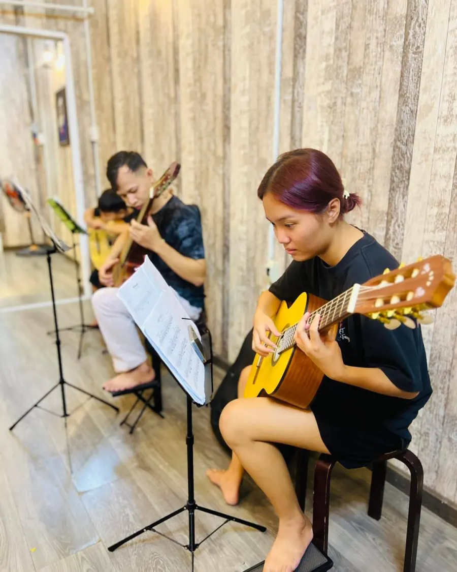 Trung tâm Âm Nhạc Anh Nguyễn