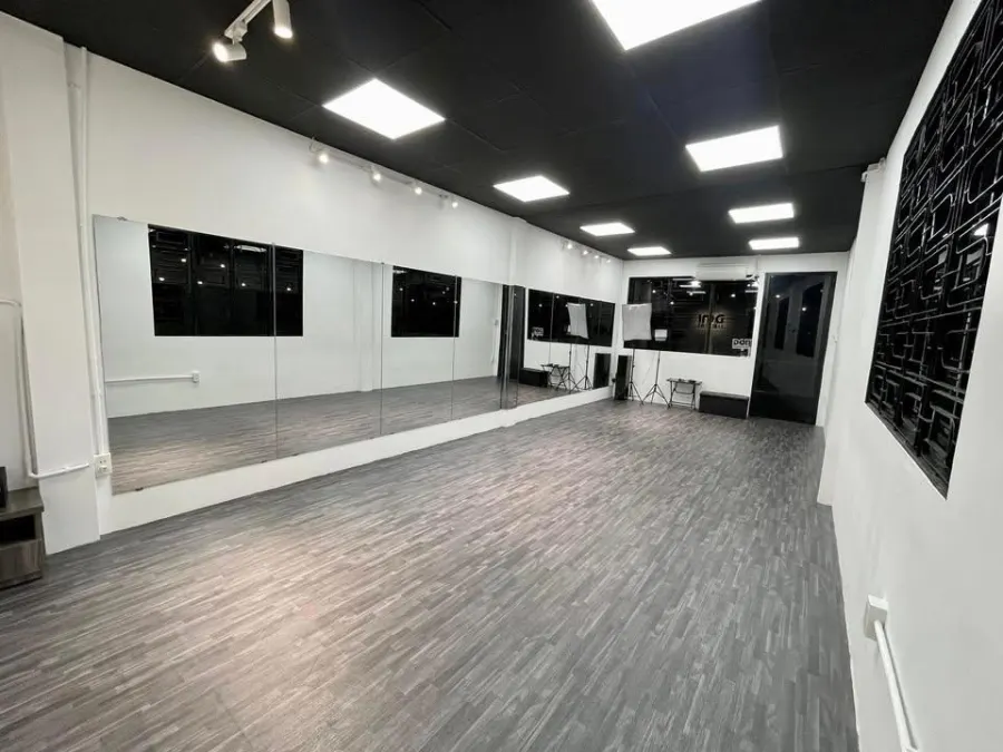 Trung tâm DONI Dance Studio