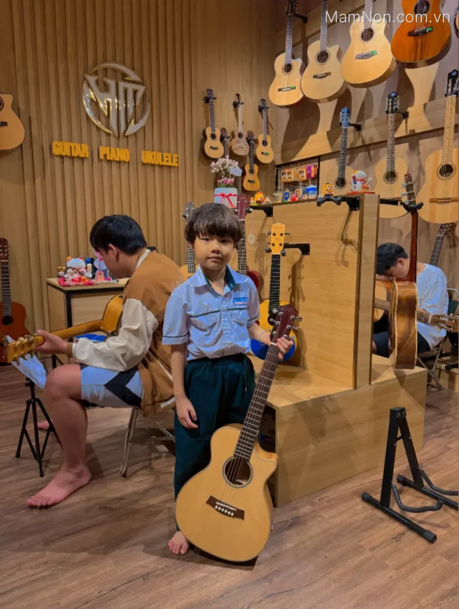 Trung tâm dạy đàn Huy Mark