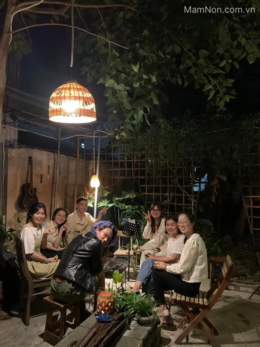 Lớp Guitar & Ukulele PHỦI