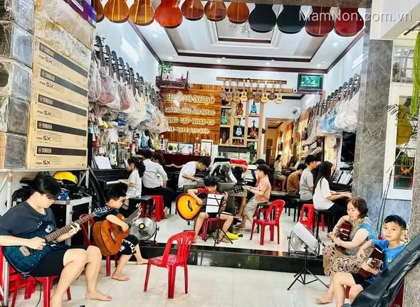 Trung tâm Âm nhạc Hướng Piano