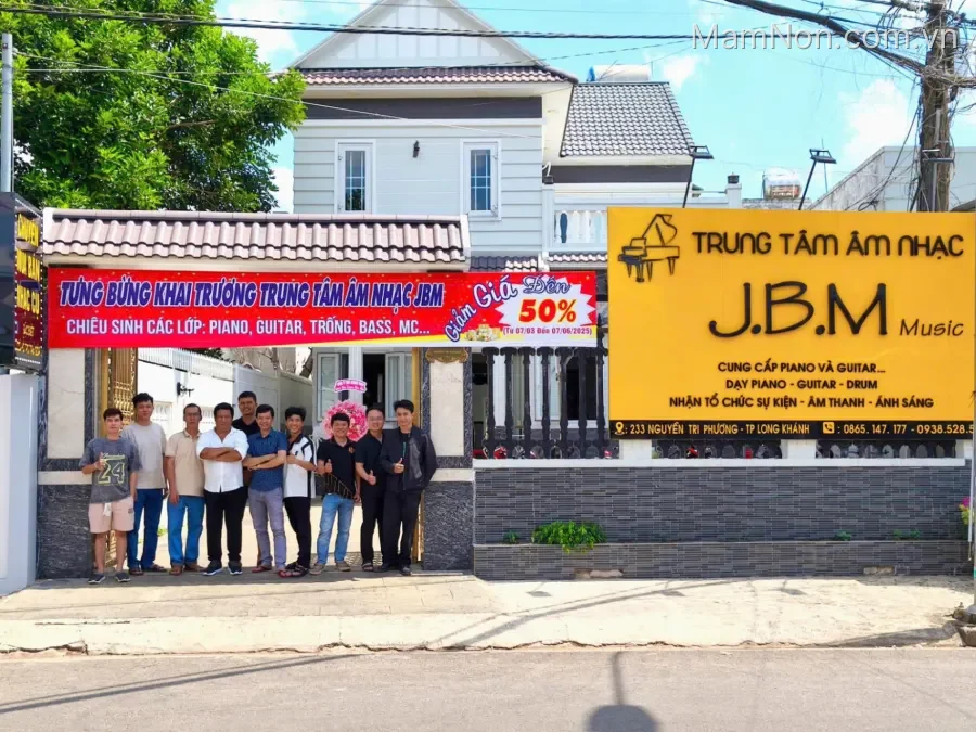 Trung tâm Âm Nhạc JBM