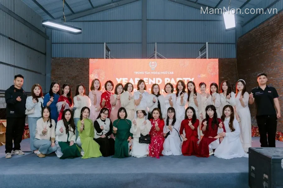 Trung tâm Ngoại Ngữ C&E