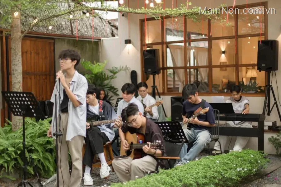Lớp dạy nhạc Music House