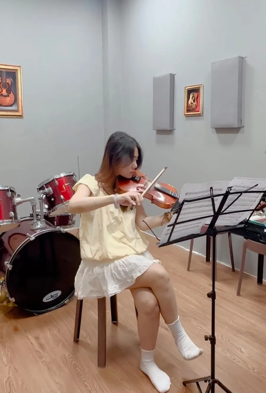 Trung tâm Âm nhạc TOM MUSIC