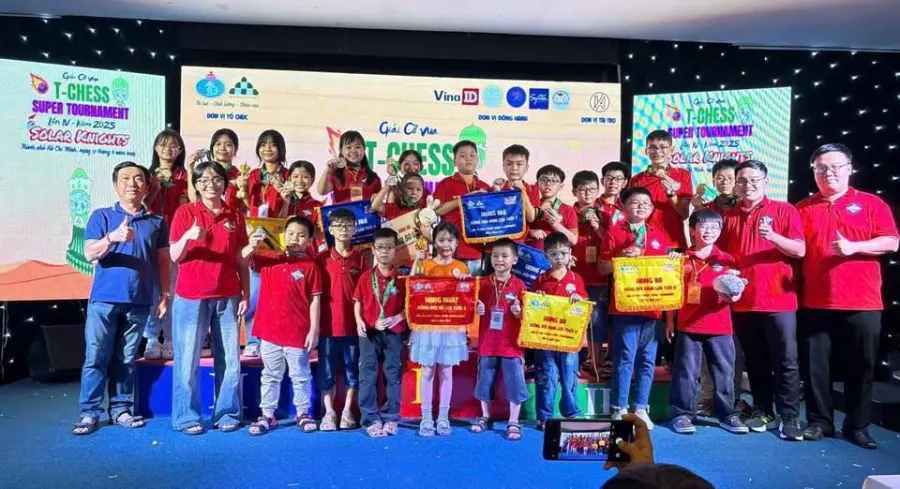 Câu lạc bộ Cờ Vua Chess Master