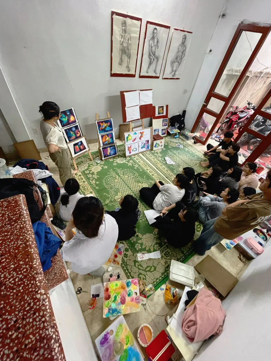 Lớp vẽ Thành Nam
