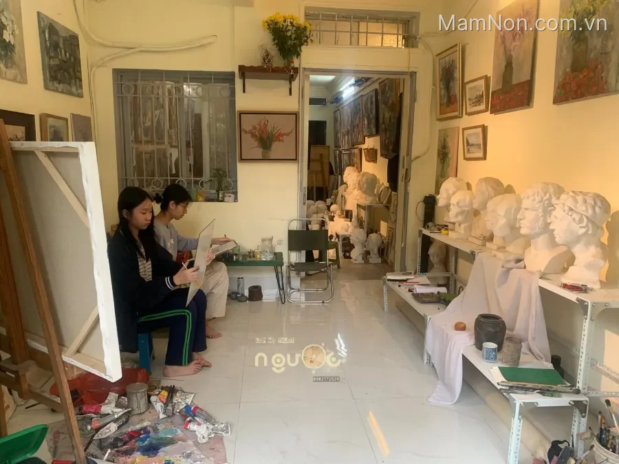 Lớp vẽ mỹ thuật Ngược
